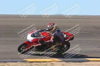 media/Nov-06-2023-Moto Forza (Mon) [[ce023d0744]]/2-Advanced Group/Session 2 (Bowl Speed Pans)/